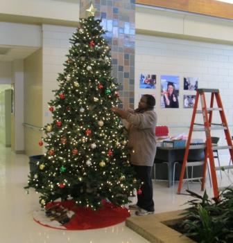 Holiday Decorations at Lake Tech 002 Friday Update 12/2/11