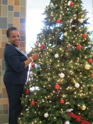 Holiday Decorations at Lake Tech 003 300x400 Friday Update 12/2/11