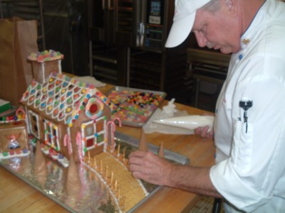 gingerbread house 001 400x300 Friday Update 12/2/11